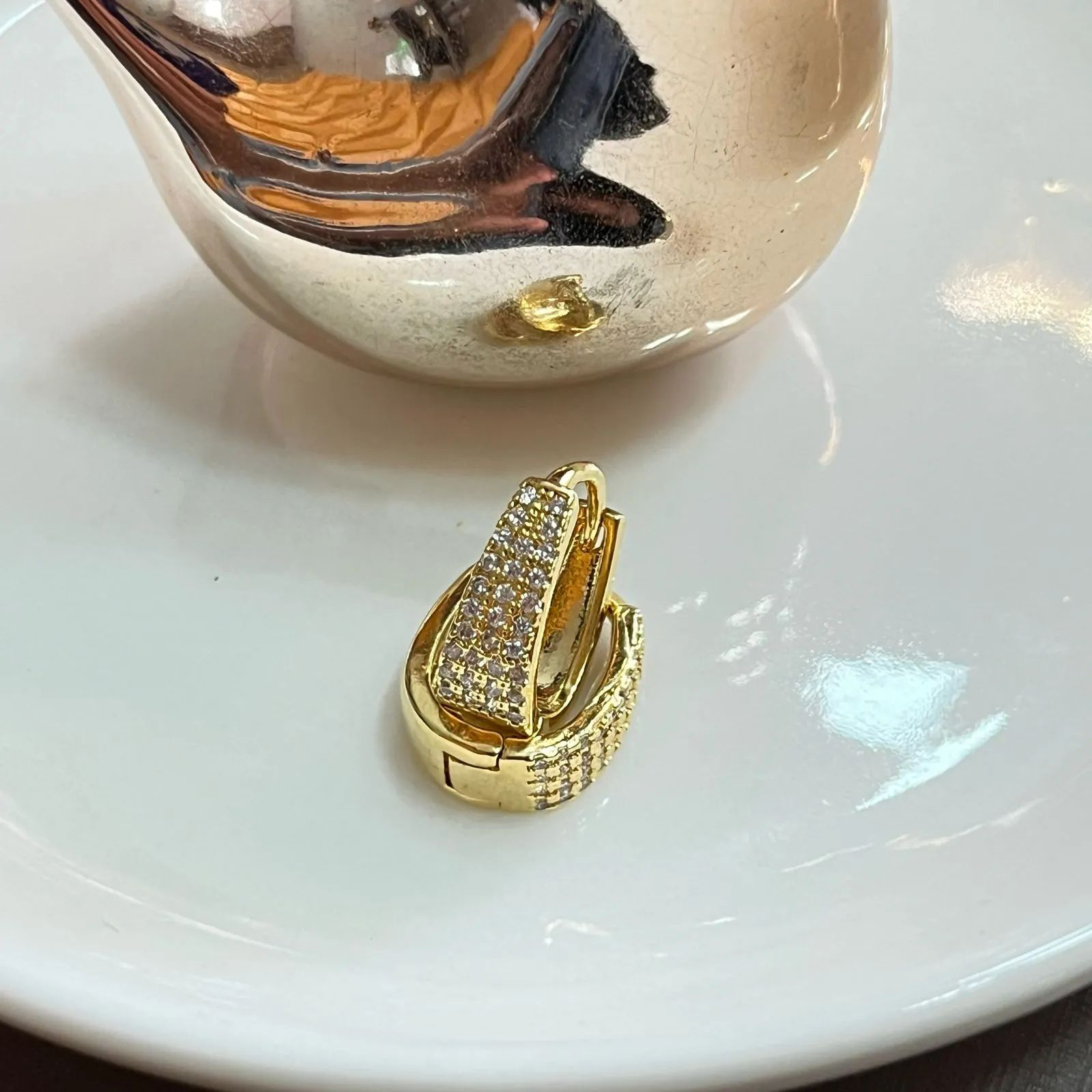 Argola Dourada U Cravejada P