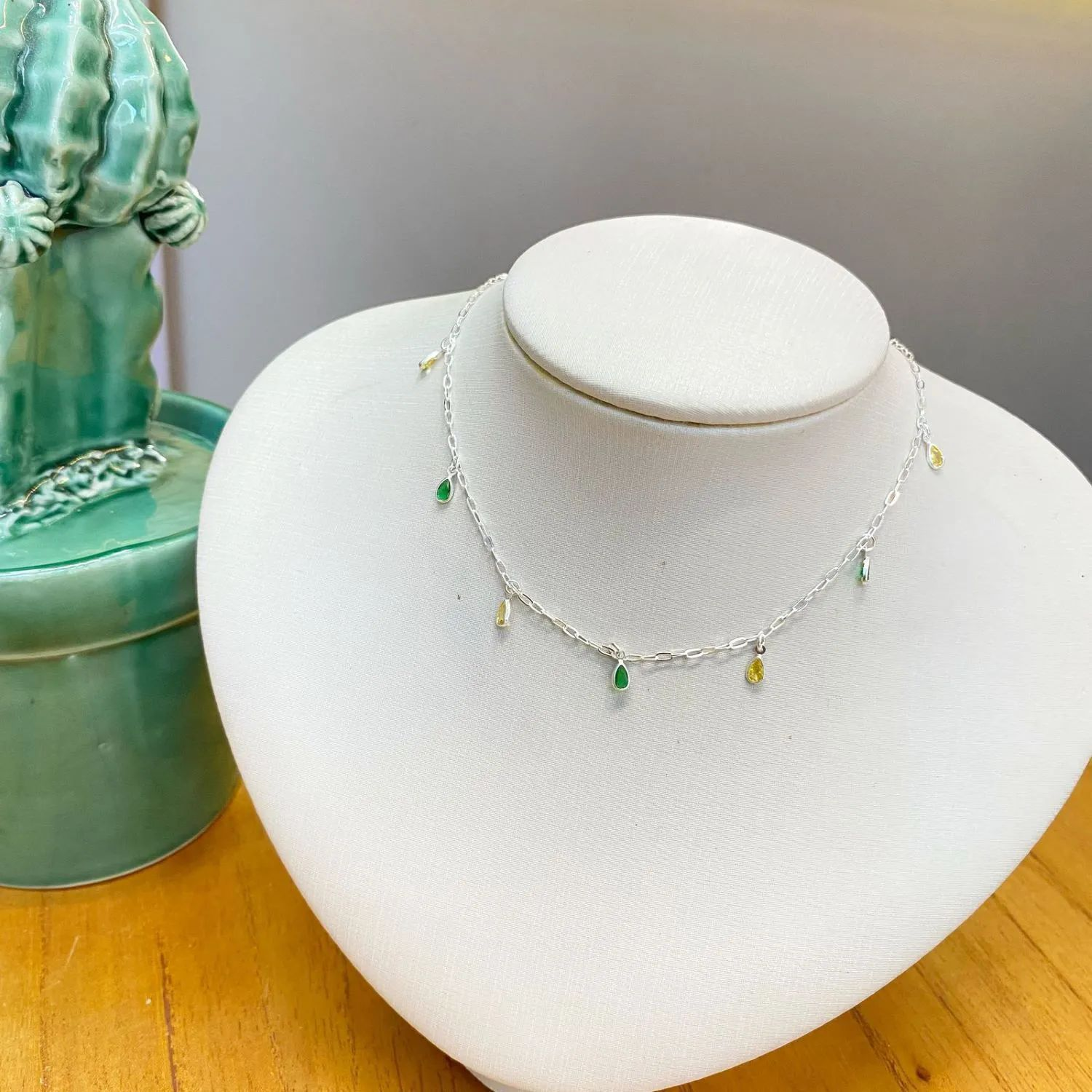 Chocker Prata 925 Gotas Verde e Amarela