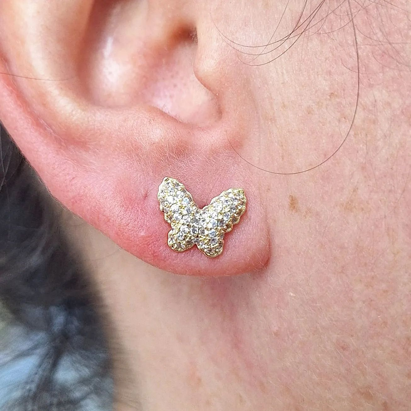 Brinco Dourado Borboleta Cravejada