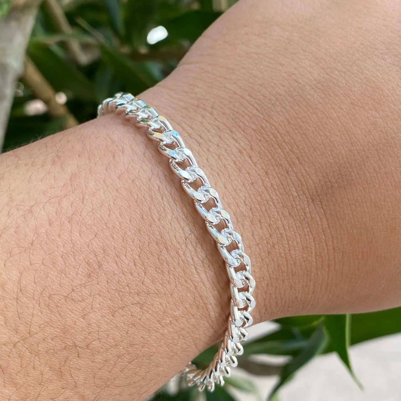 Pulseira Banho de Prata Groumet 6mm 