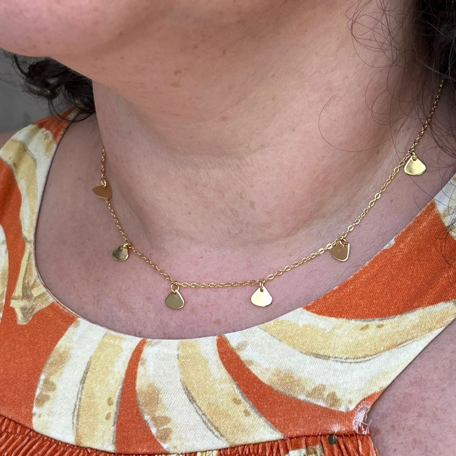 Chocker Dourada Pingentes Chapinha