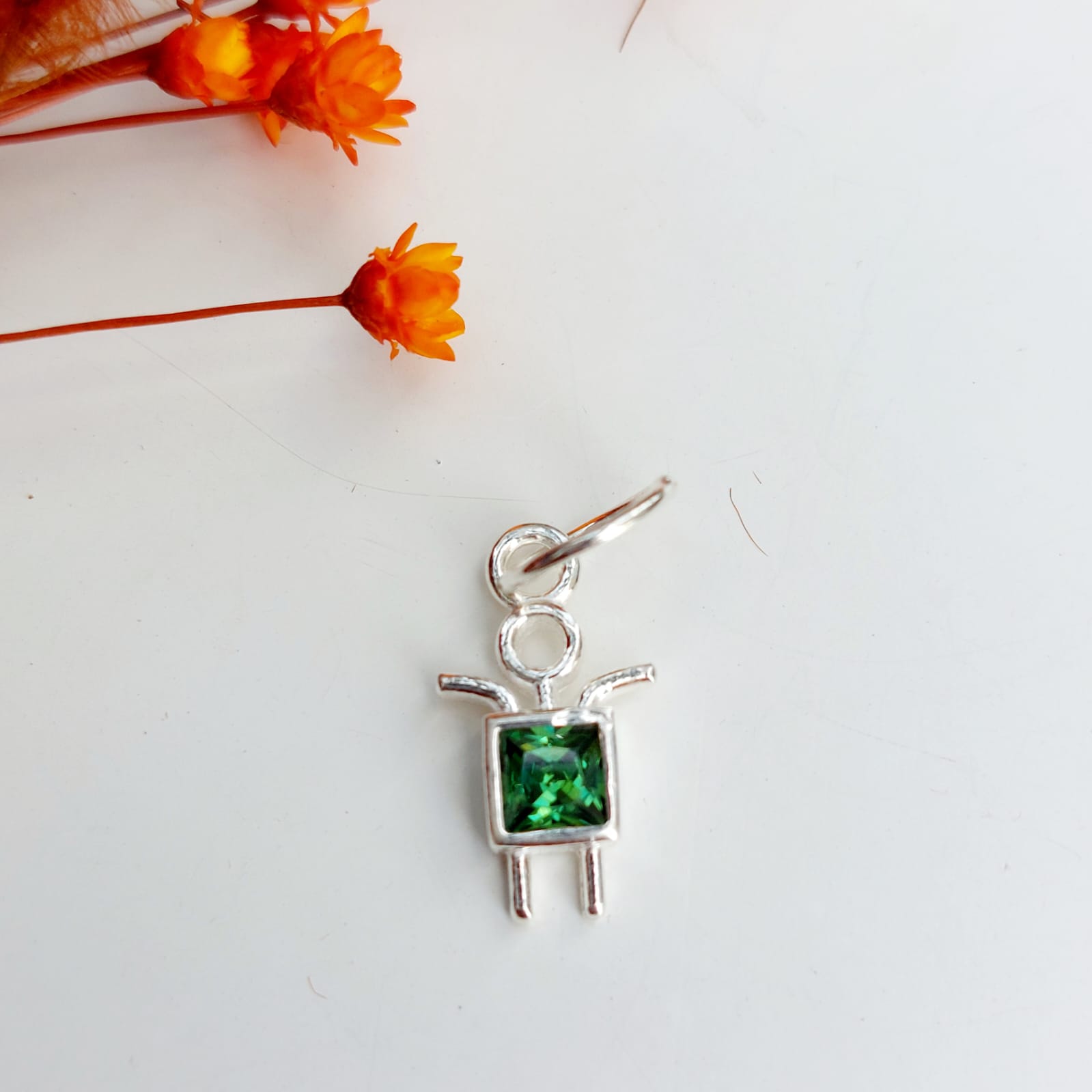 Pingente Prata 925 Menino com Zircnia Verde